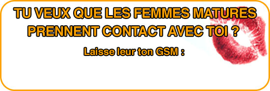 femme mure au telephone